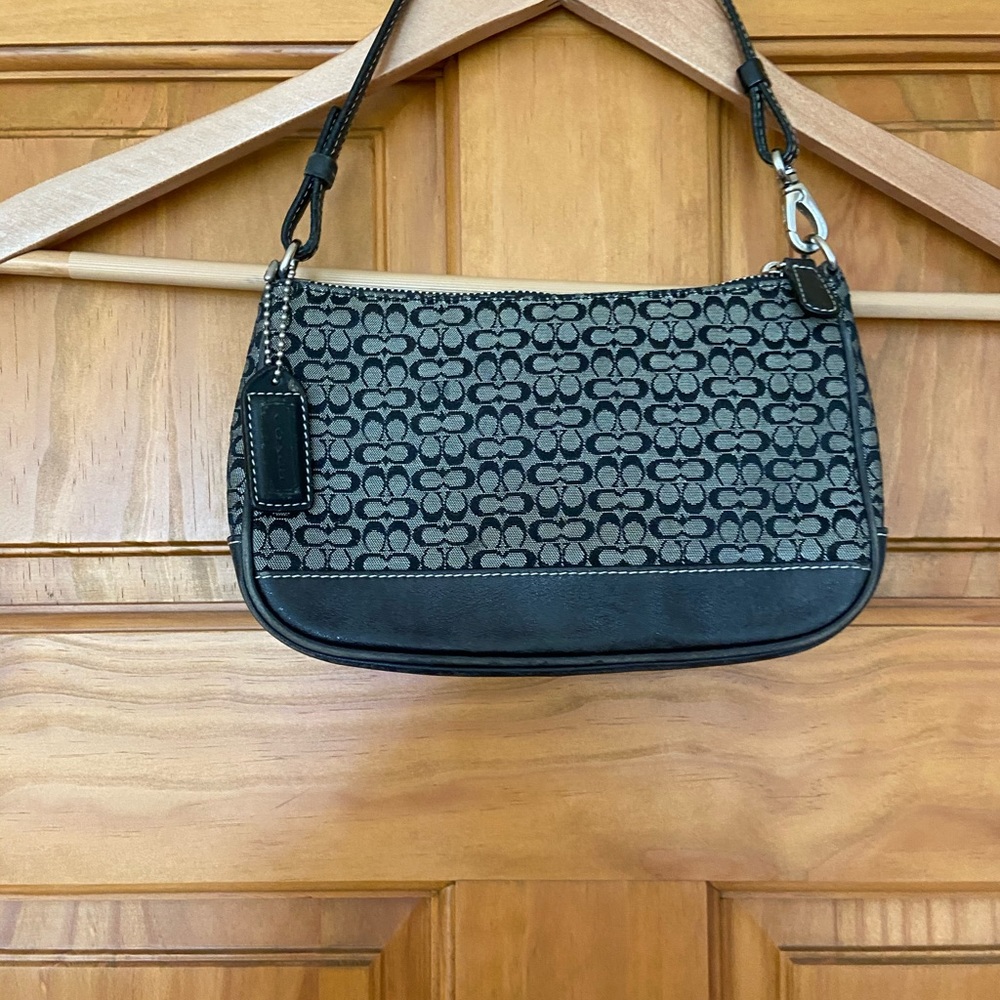 Coach signature c. Black canvas